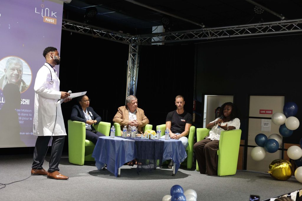 Table ronde « Ils prennent la parole » aux 1 an de Link Caudaciens (photo officielle 36)
