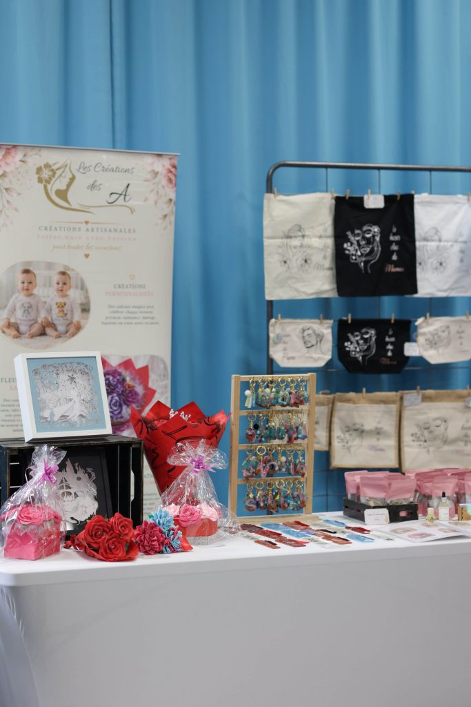 Stand d'un exposant au salon des 1 an de Link Caudaciens (photo officielle 4)