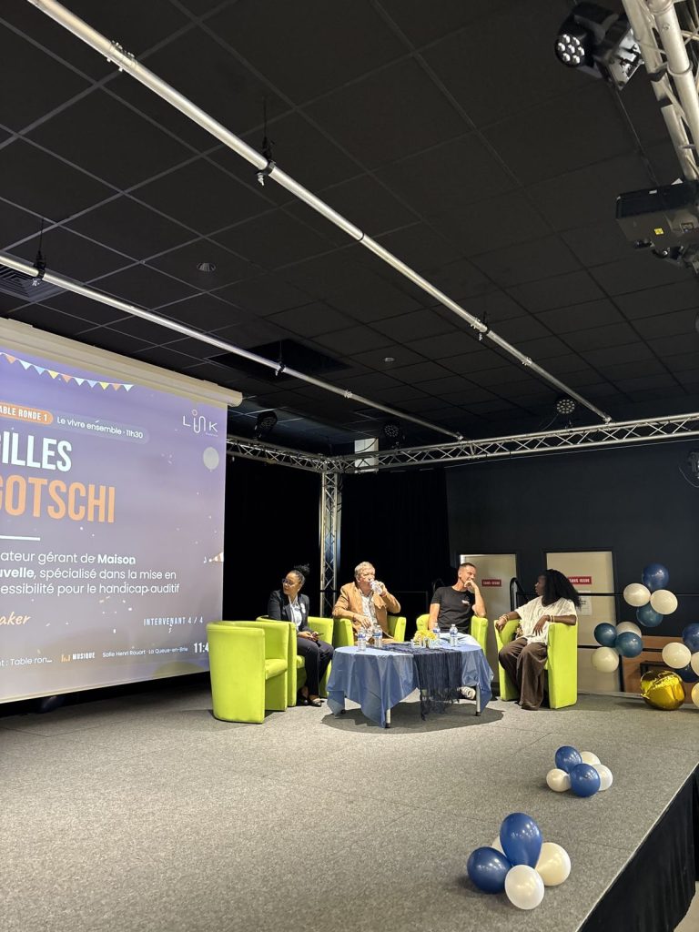 Table ronde « Le vivre ensemble » sur scène
