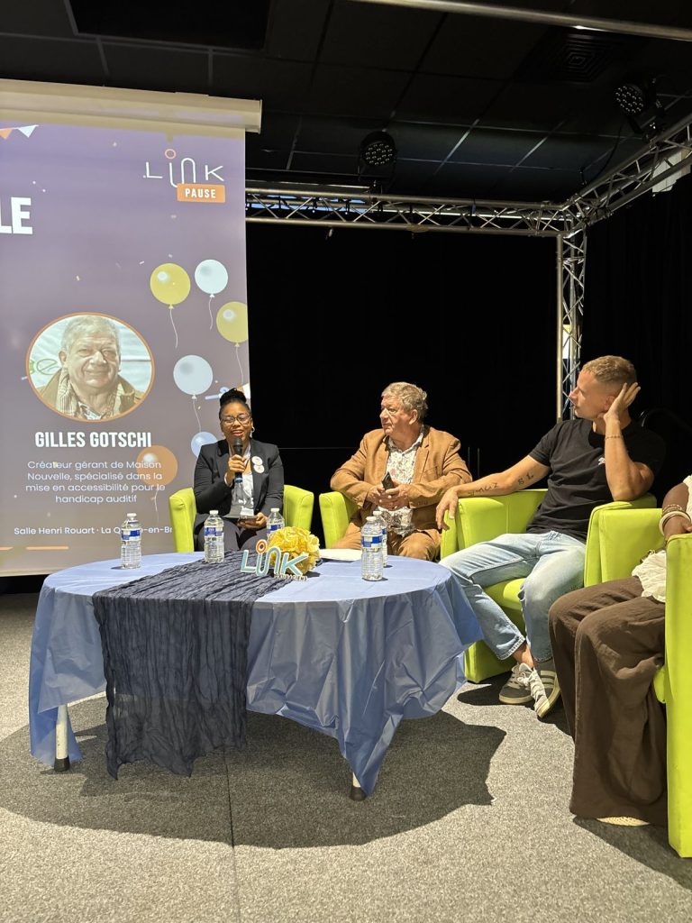 Les intervenants de la table ronde « Le vivre ensemble »