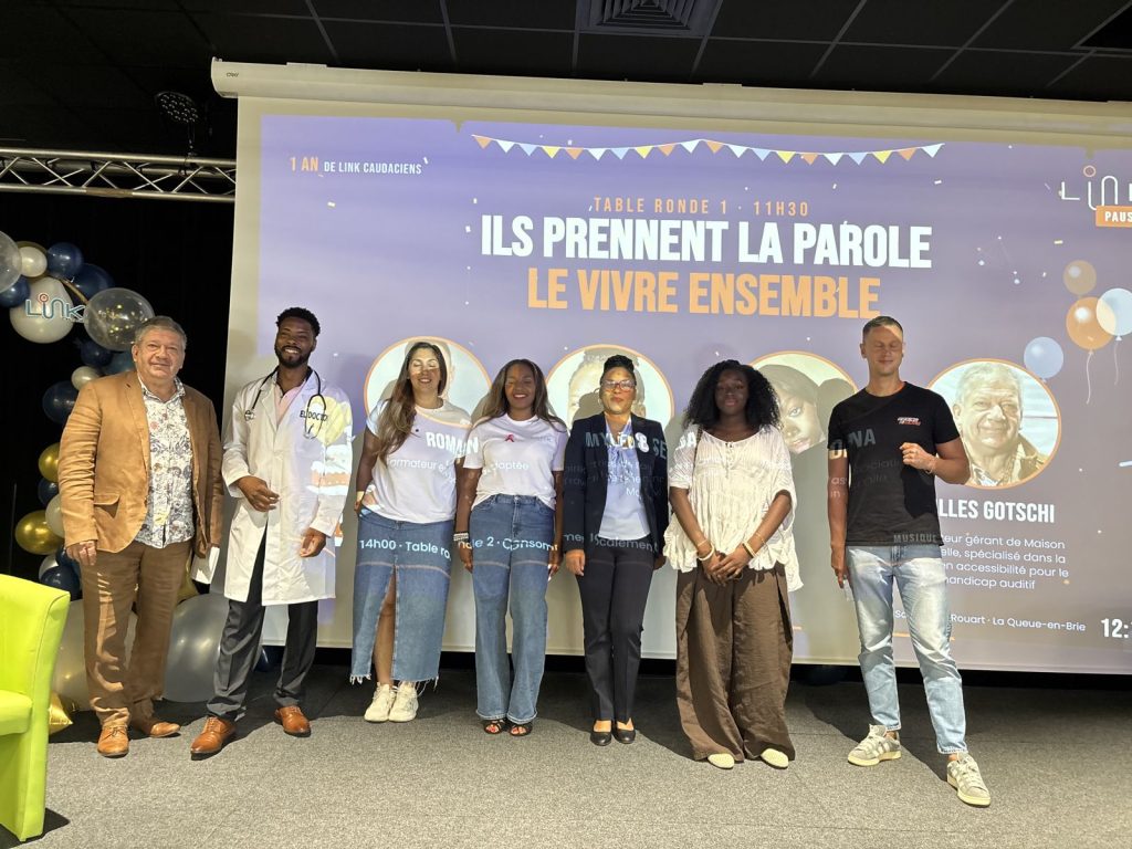 Photo de groupe des intervenants « Le vivre ensemble »